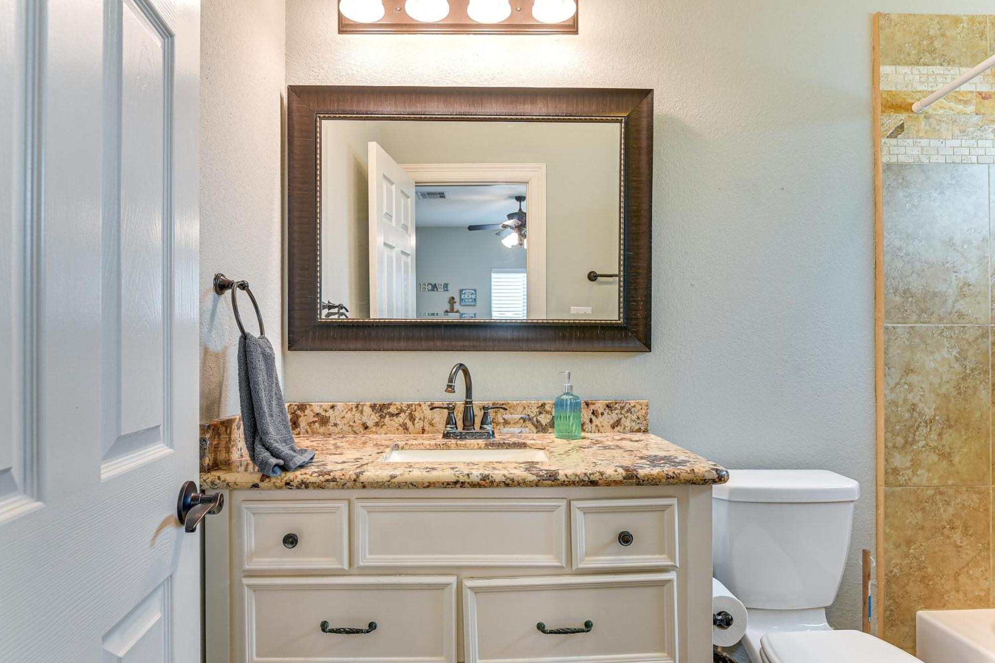 Large Group Gulf Retreat, Steps To Surfside Beach! Екстер'єр фото