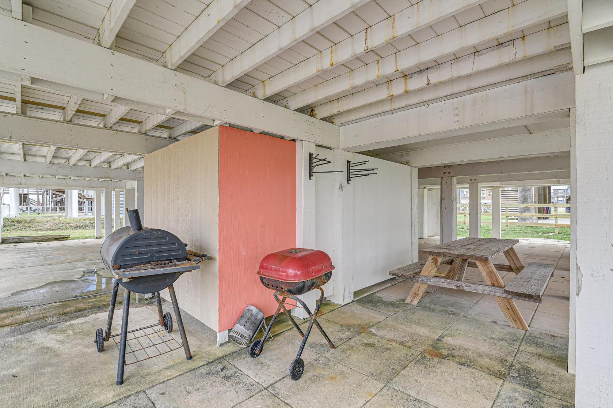 Large Group Gulf Retreat, Steps To Surfside Beach! Екстер'єр фото