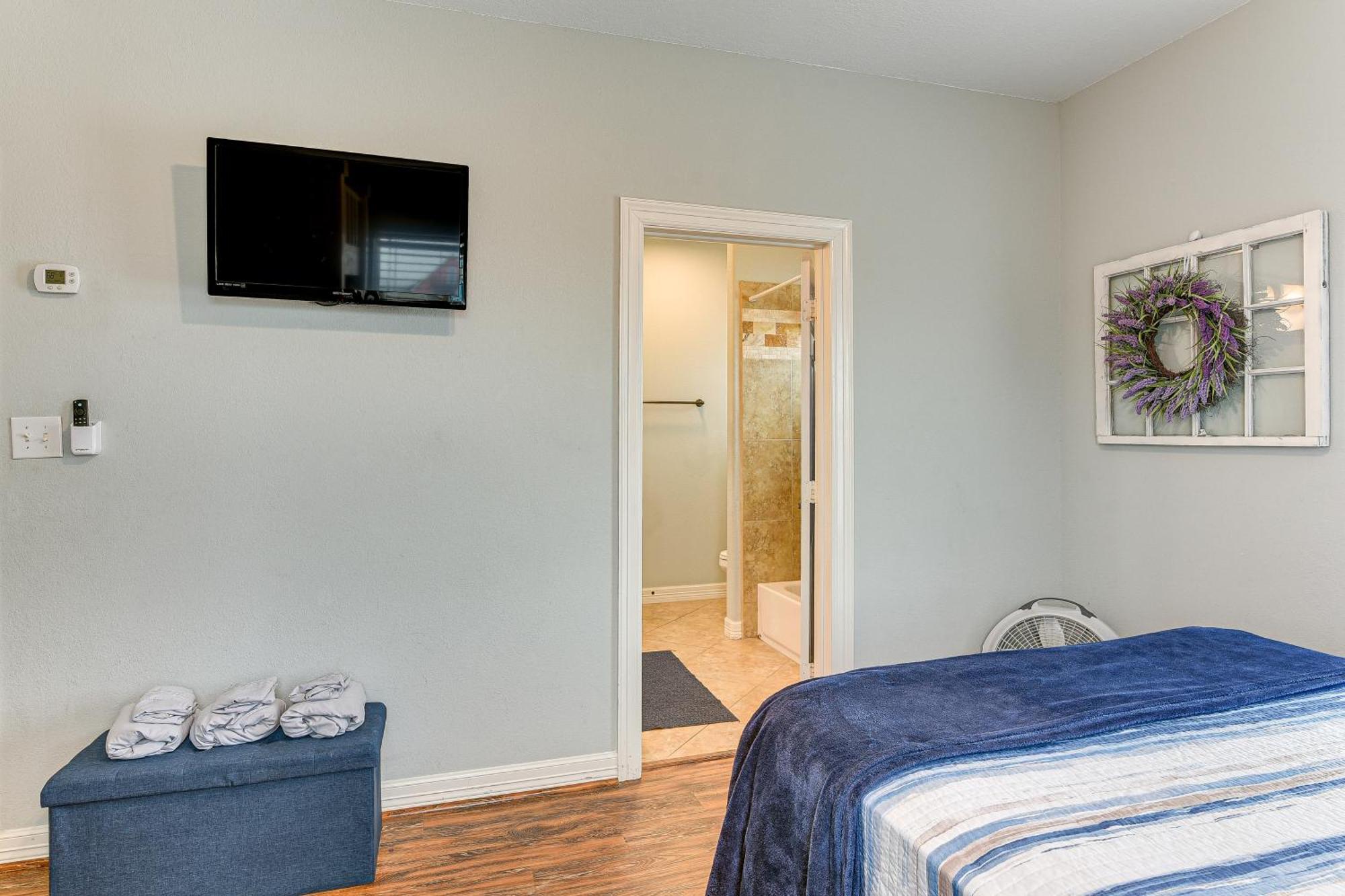 Large Group Gulf Retreat, Steps To Surfside Beach! Екстер'єр фото