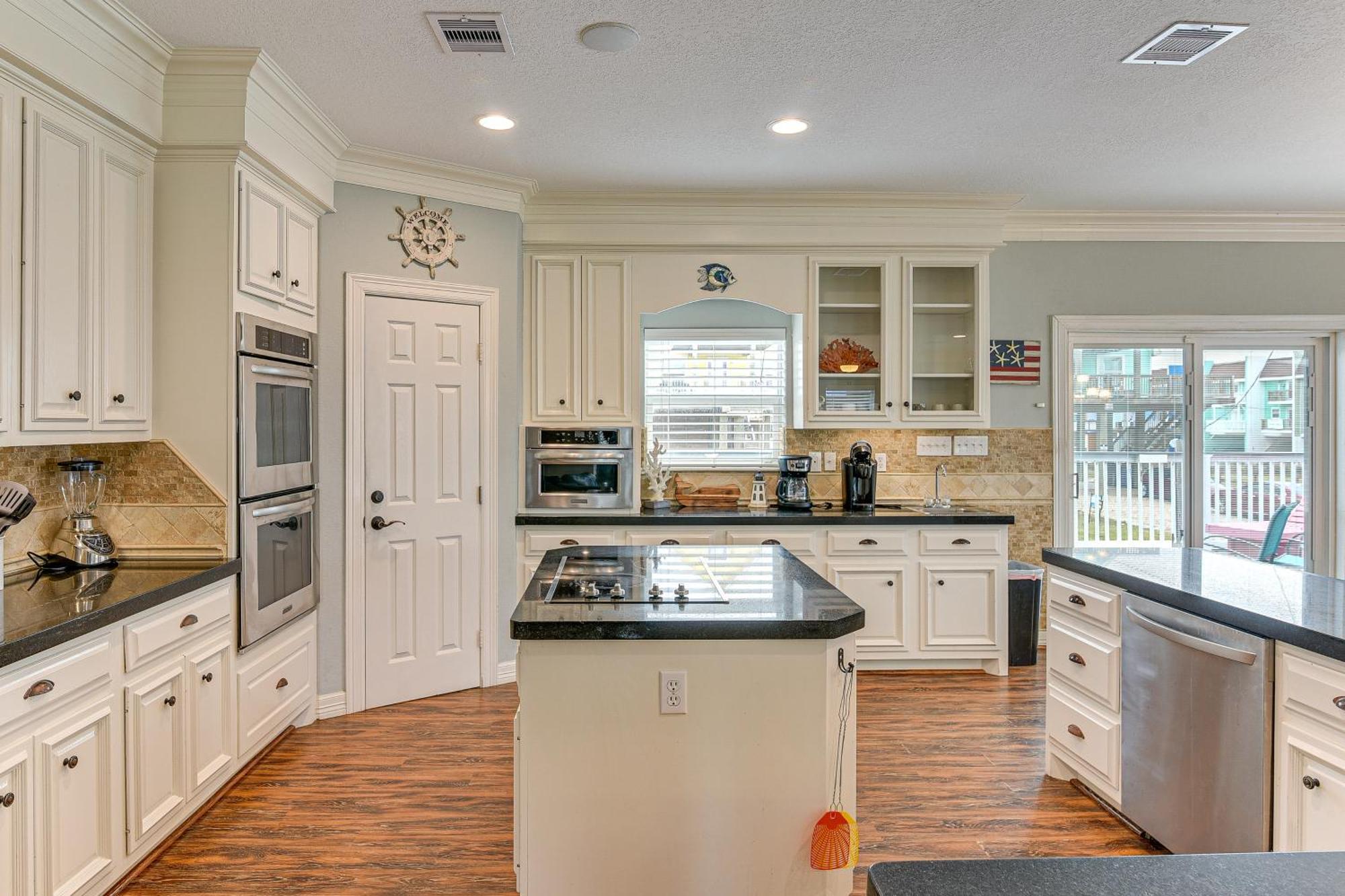 Large Group Gulf Retreat, Steps To Surfside Beach! Екстер'єр фото