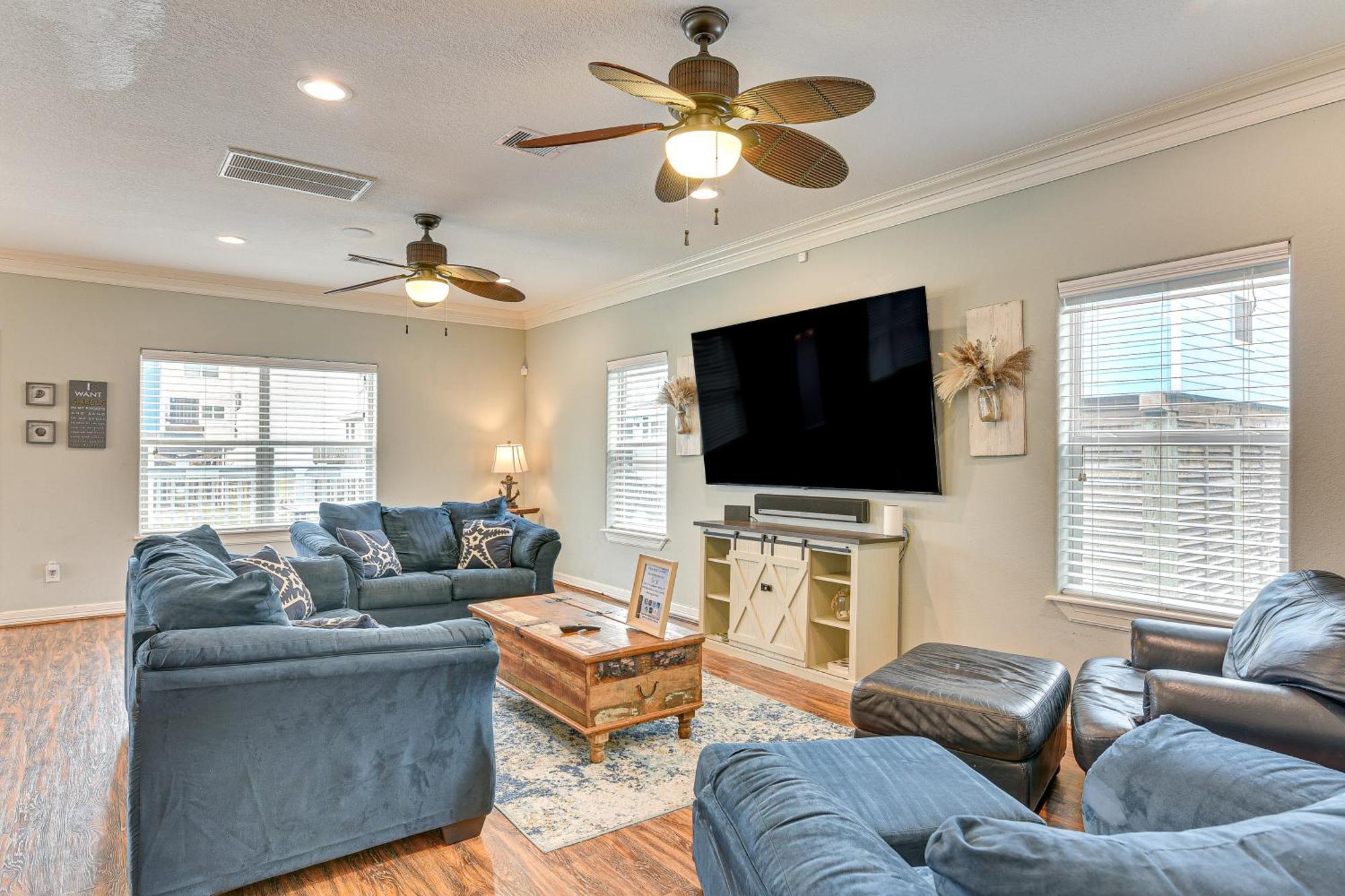 Large Group Gulf Retreat, Steps To Surfside Beach! Екстер'єр фото