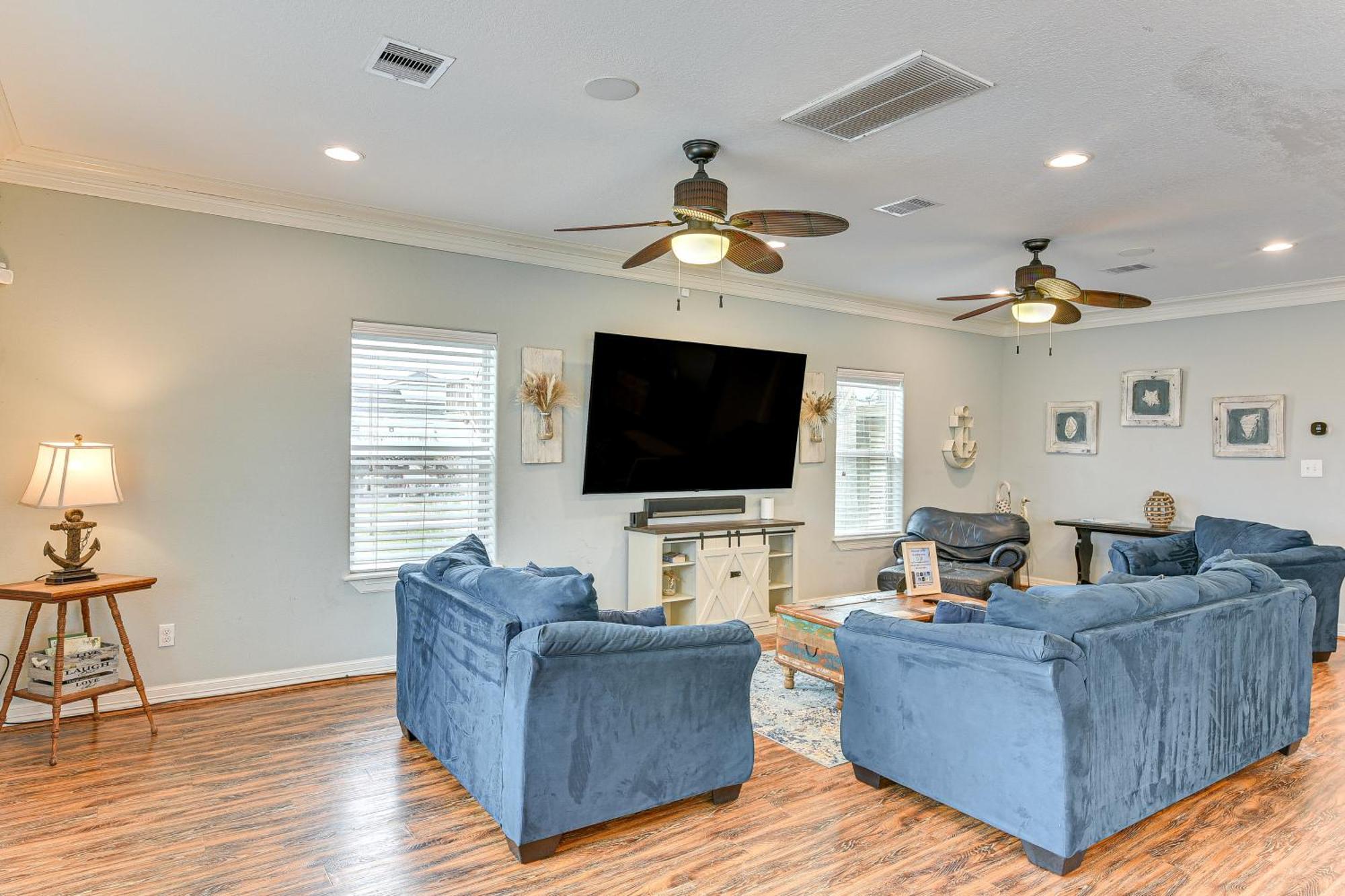 Large Group Gulf Retreat, Steps To Surfside Beach! Екстер'єр фото